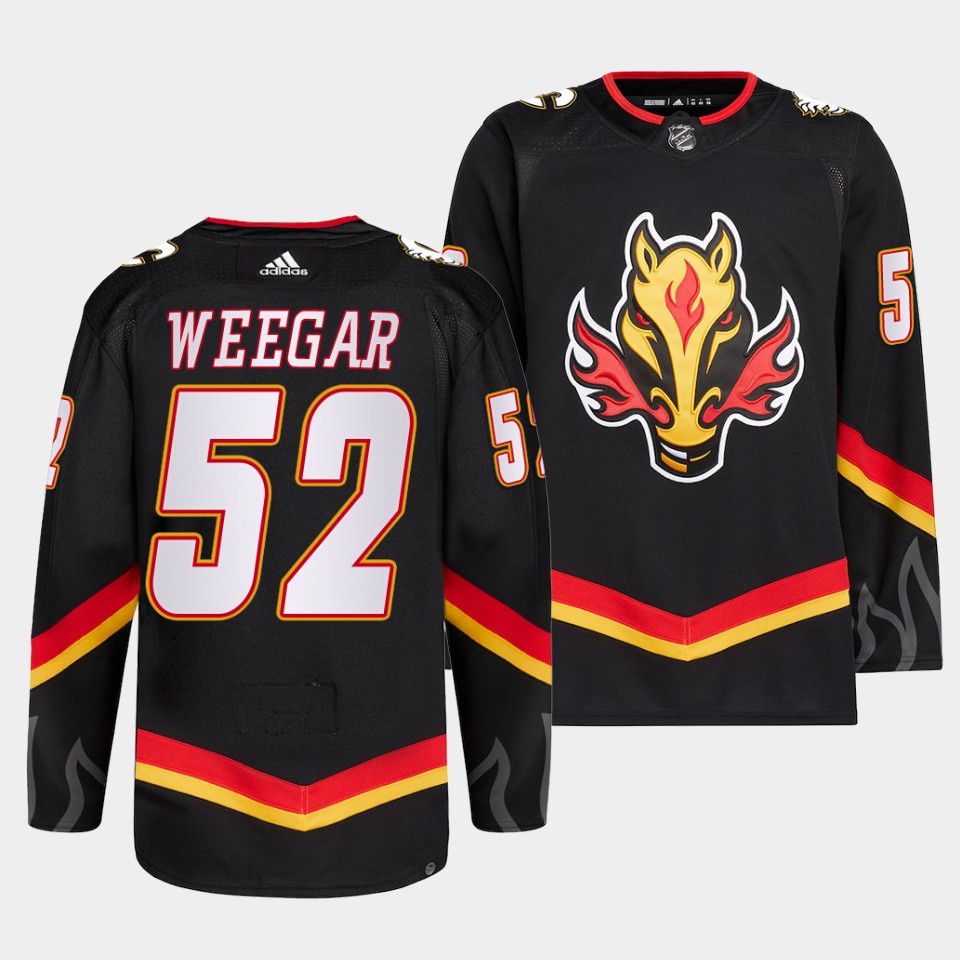 Calgary Flames MacKenzie Weegar 2022-23 Blasty Alternate Black Jersey Calgary Flames MacKenzie Weegar 2022-23 Blasty Alternate Black Jersey